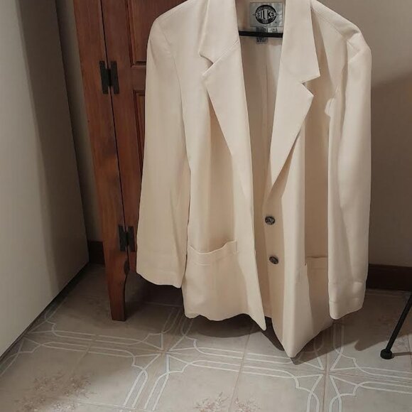 Vintage SILKS 100% Silk Jacket - Picture 1 of 7